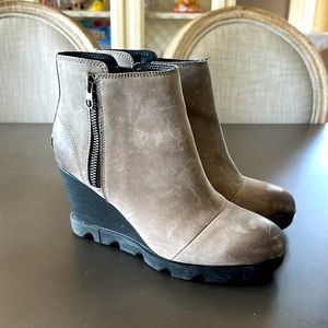 Sorel Joan Uptown Zip Up Bootie